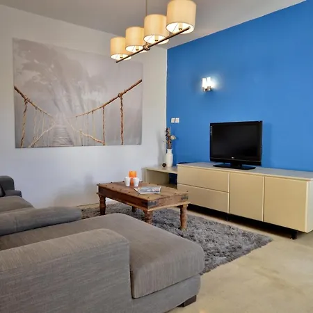 City Living Tk 3 Rm 4 Сент Джулианс