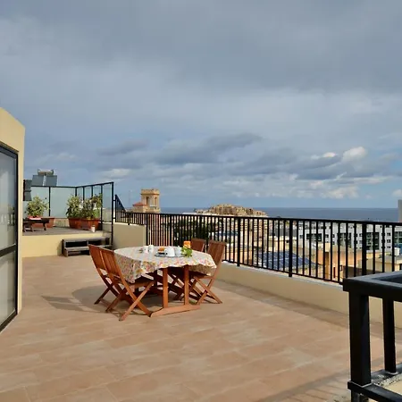 City Living Tk 3 Rm 4 בית הארחה 3*