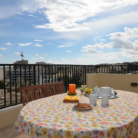 בית הארחה City Living Tk 3 Rm 4 3*